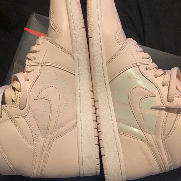 Guava Ice Jordan 1 size 10 - Picture 5 of 6